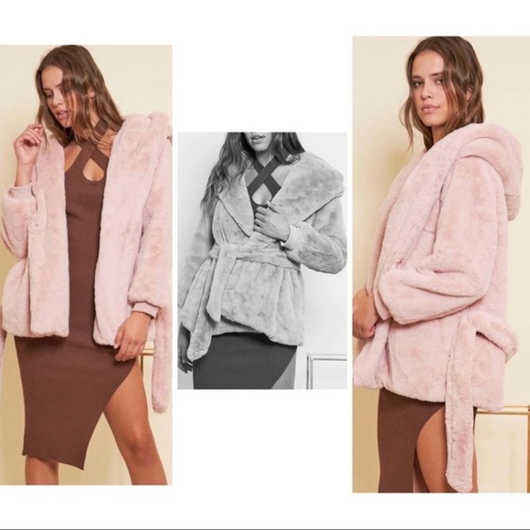 SUPER SOFT BELTED FAUX FUR BLUSH TIE WRAP COAT - Picture 2 of 3